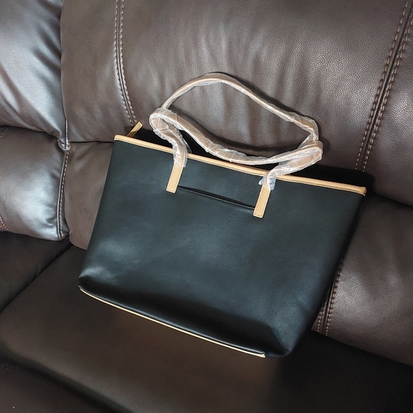 Tahari two-tone retails for $118 "Kristen" faux leather tote. NWT - Picture 5 of 10